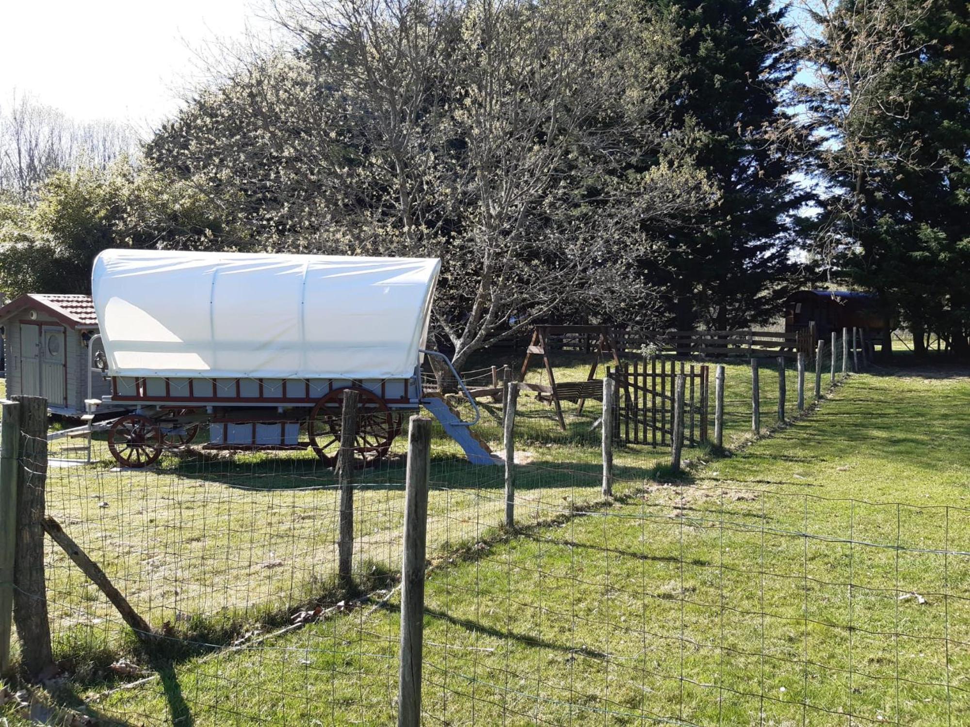 Tente Trappeur Ada, Au Jardin De La Vouivre Saint-Vincent-en-Bresse Bagian luar foto
